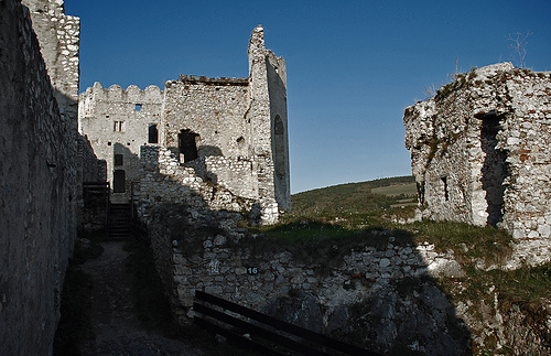 Brekov Castle (Brekovský Castle)